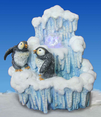 TLB263L   Фонтан декоративный Пингвинята у льдины, шарик/подсветка  20.5*15.4*23.4CM