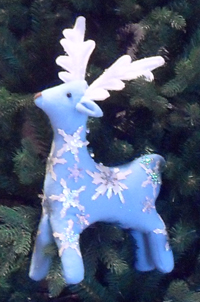 TLN1481   Игрушечный олень в снежинках, голубой  Декорация   Н*L*W=26*6*17